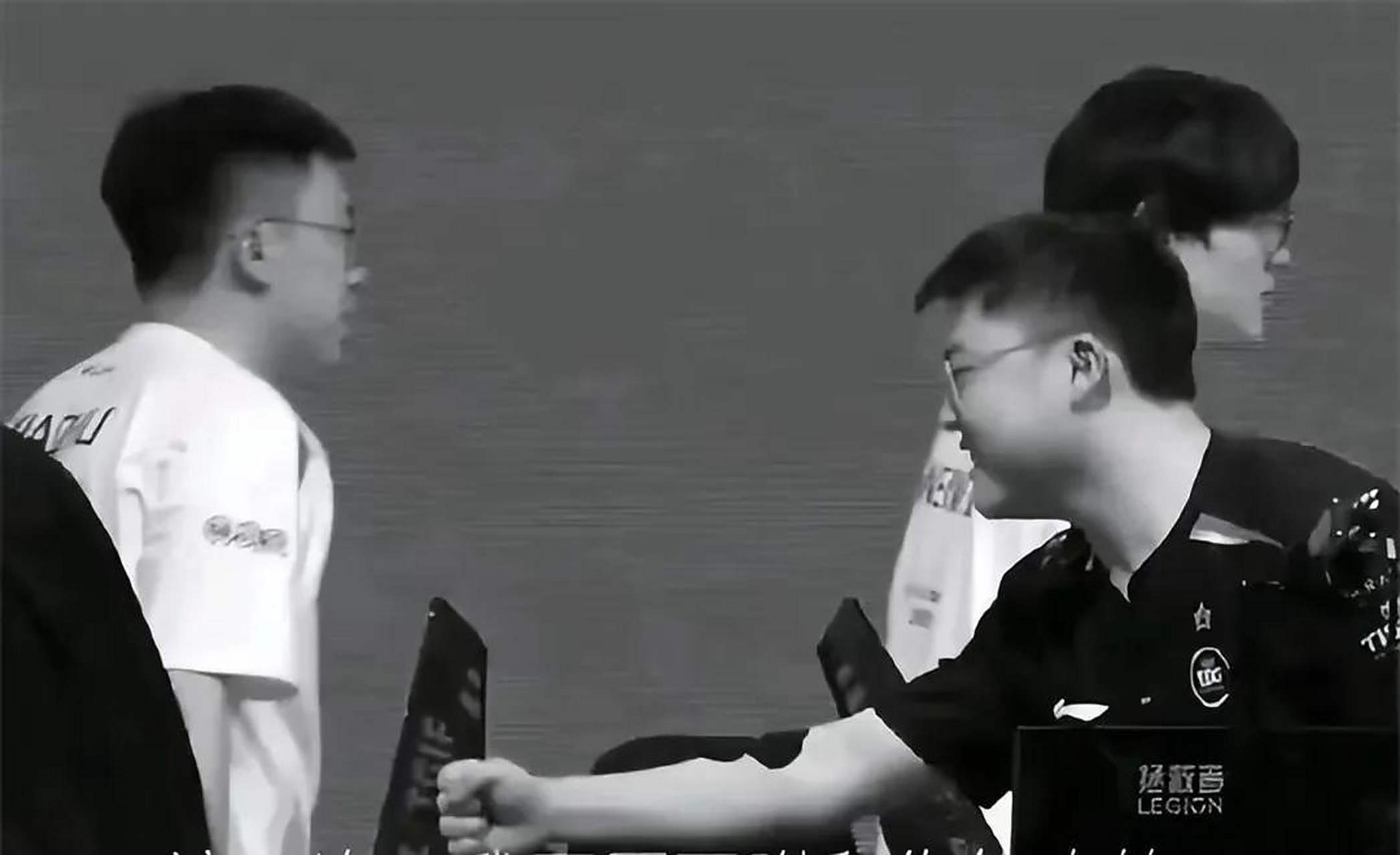 Uzi回归赛场，惊险取胜首场状态亮眼，瑞士队观众沸腾！