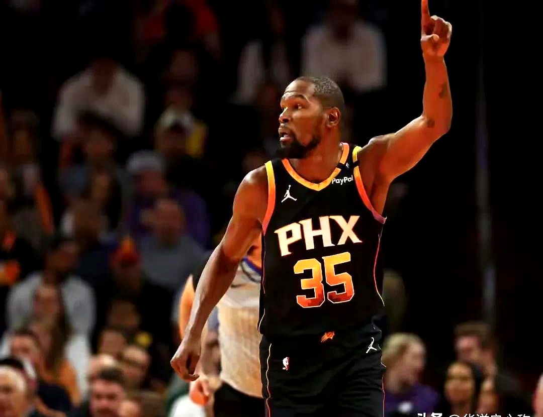 杜兰特回归赛场，高光表现首场状态亮眼，掘金观众沸腾！的简单介绍