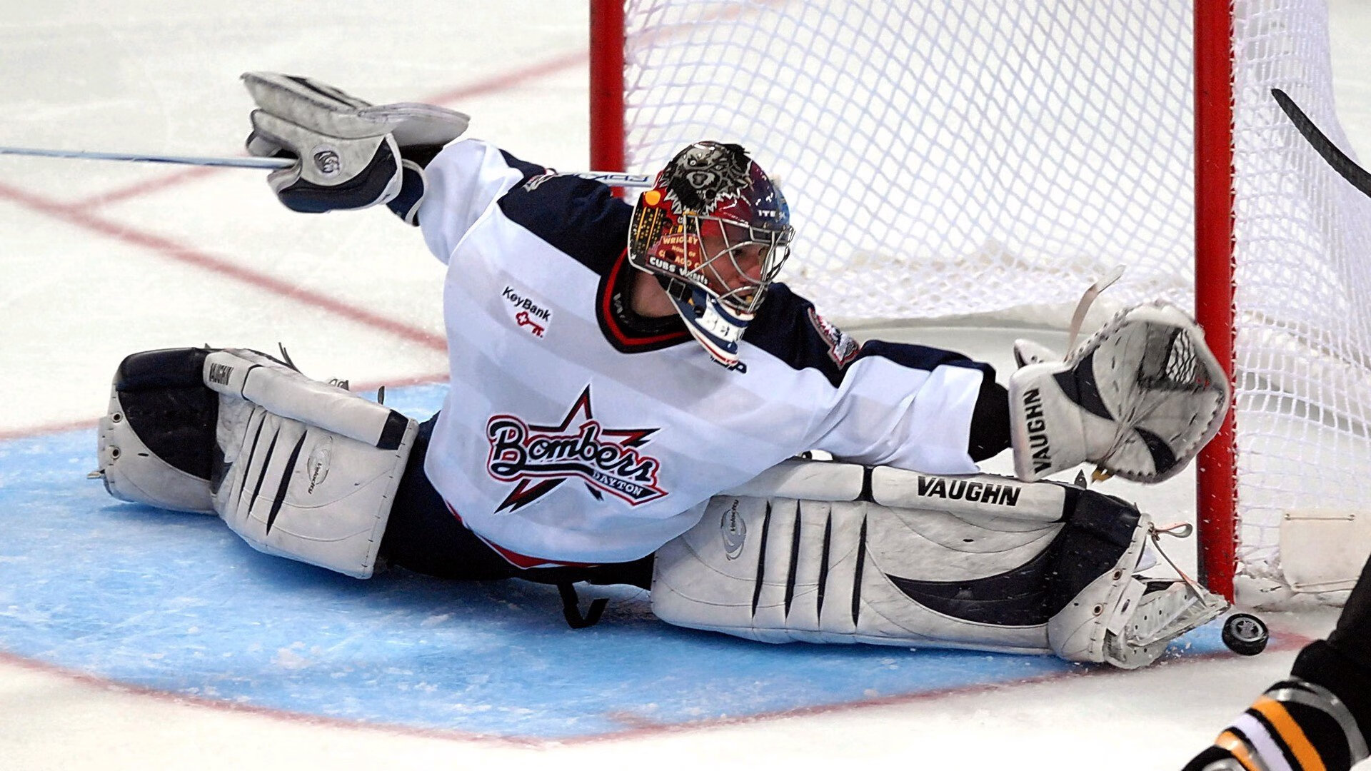 锐不可当引发热议！，内马尔在TL比赛中爆冷全场沸腾不已